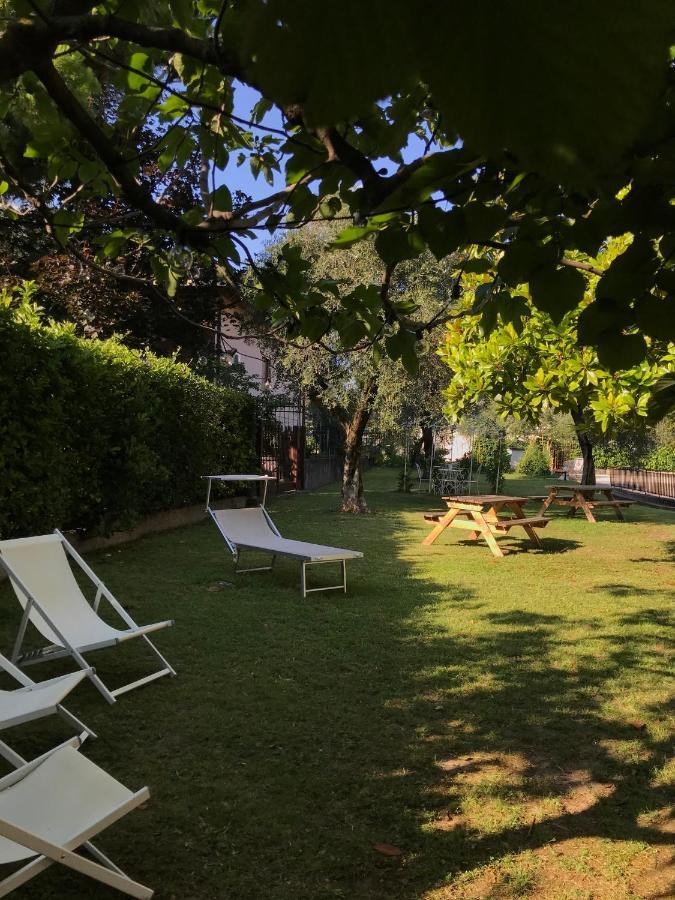 Albergo Villa Angela Тосколано-Мадерно Экстерьер фото